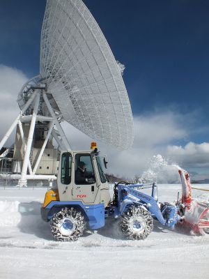 ただいま除雪中